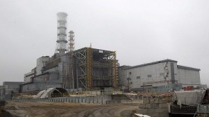 Стари конструкции на Чернобилската АЕЦ се разпадат