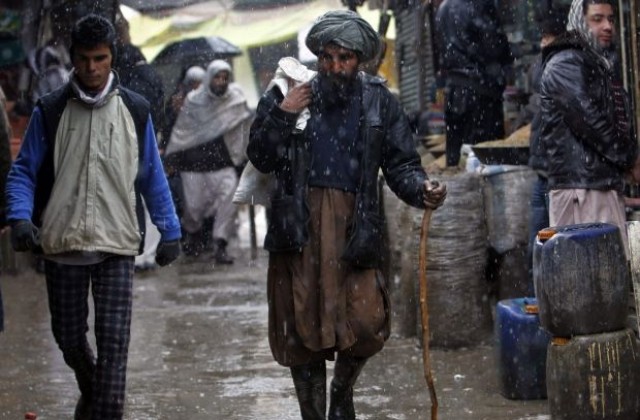 Десет цивилни убити в Афганистан при удар на НАТО