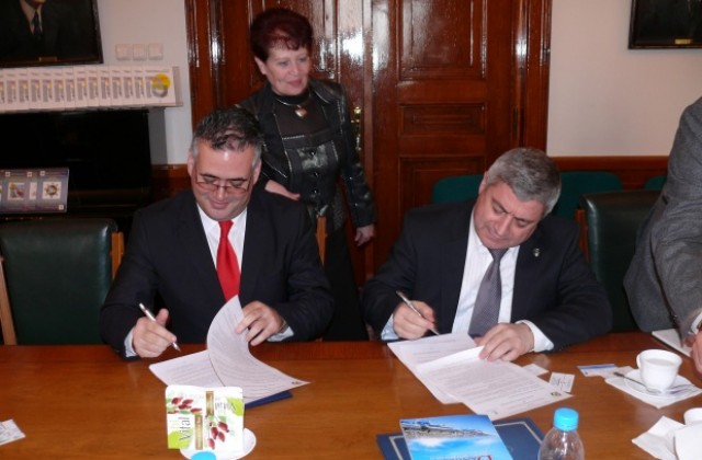 Русенският университет ще си сътрудничи с университета в Галац