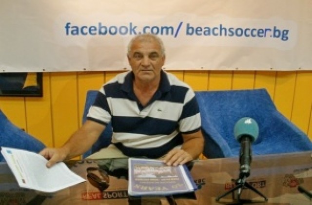 Лидер на протестите във Варна намушкан с нож