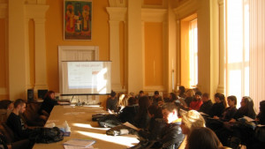 Ученици от СОУ Христо Ботев влязоха в час с данъците