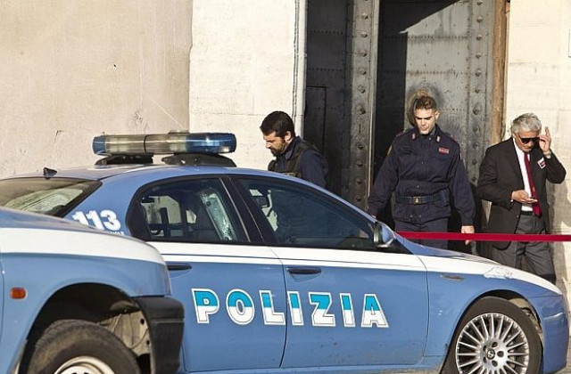 Имигрант се самозапали на летището в Рим