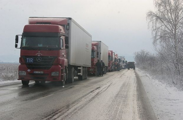 Две поредни катастрофи с ТИР-ове на автомагистрала „Тракия”