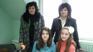 О майко моя родино мила едновременно в клас на 19