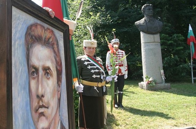 Най-мащабното рецитиране на „Обесването на Васил Левски” в Пловдив