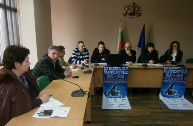 Откриване на пл. Велбъжд и безплатни автобуси за Европейската купа по сноуборд