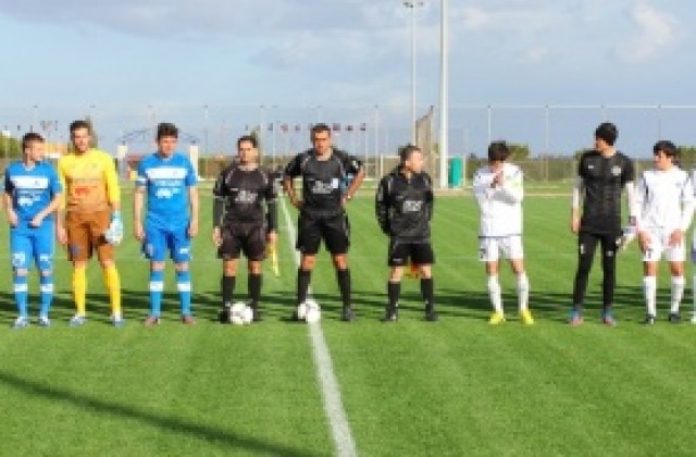 СНИМКИ: Импулс за Левски, но само за равен резултат