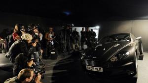 Колата на Агент 007 вече и с четири врати