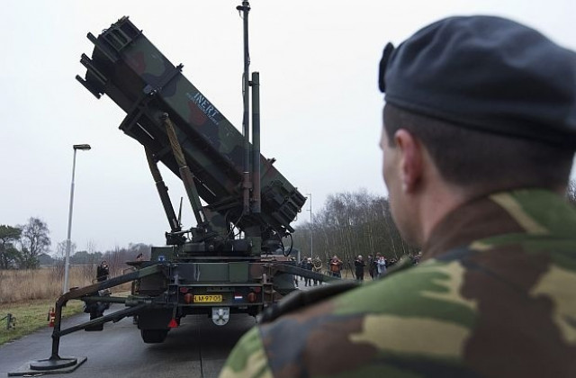 Турция и Сирия пак се обстрелват взаимно
