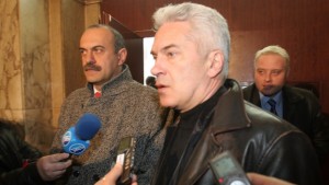 Протестиращите да се включат в съставянето на експертен кабинет
