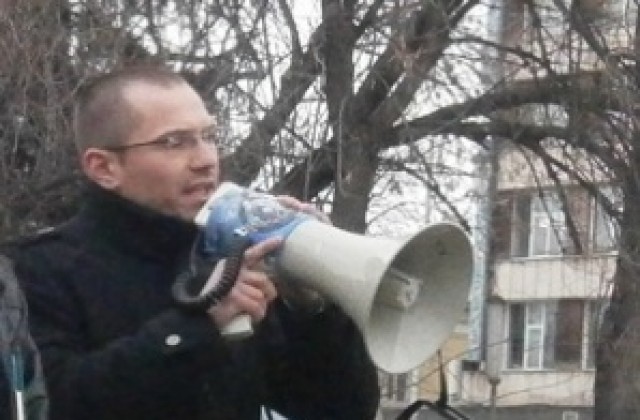 Джамбазки: С оставката на Дянков, Борисов опитва да освободи напрежението