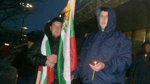 Протестиращи със свещи искат оставка на Борисов