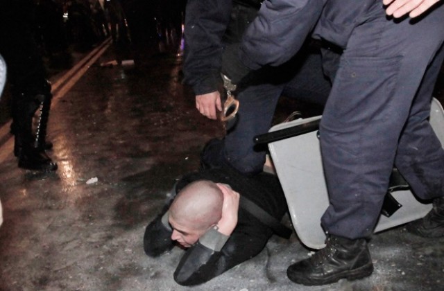 Протести искат оставката на Борисов