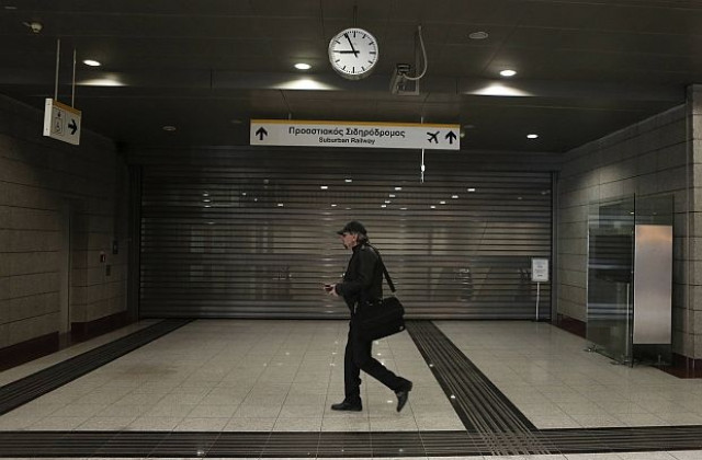 Обща стачка парализира живота в Гърция