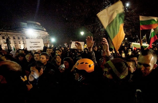 Премиерската оставка - резултат на управленска некомпетентност