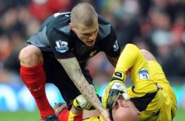 Ливърпул без Шкъртел срещу Зенит