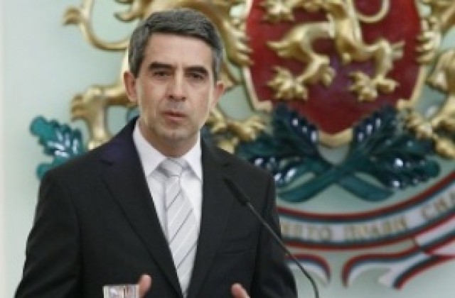 Плевнелиев призова протестите да протичат по мирен начин