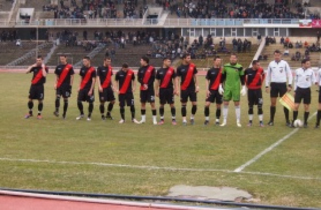 Локо Пд се представя в петък на стадион „Пловдив” от 14 часа