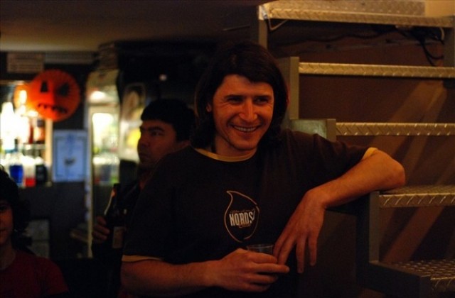 Състоянието на запалилия се Пламен продължава да е критично