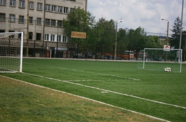 Футболните Левски и ЦСКА ще играят на турнир в Габрово