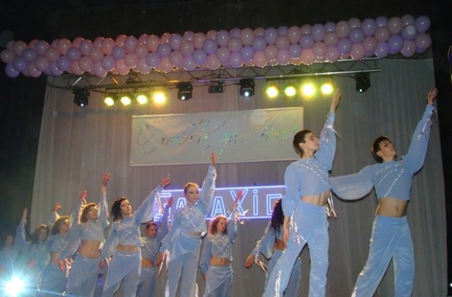 Ремонтират залата на Галаксико за 10-годишнината на балета