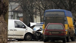 Верижна катастрофа с полицейска кола в сТърнава