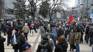 Протестите във Варна продължават с 14