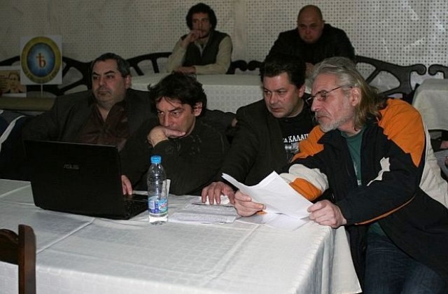 Над 30 технически организатори на протестите се събраха в Сливен