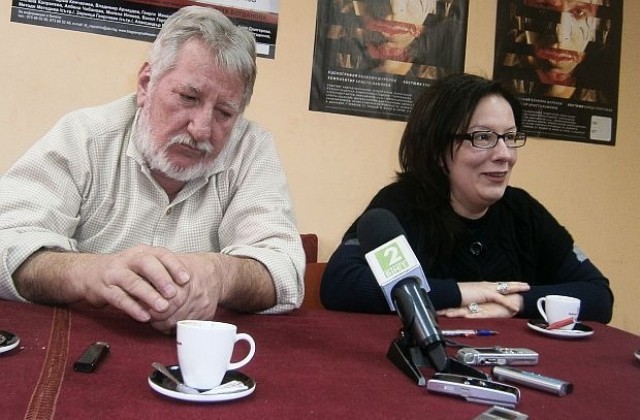 Рашидов подписа с новия директор на театъра