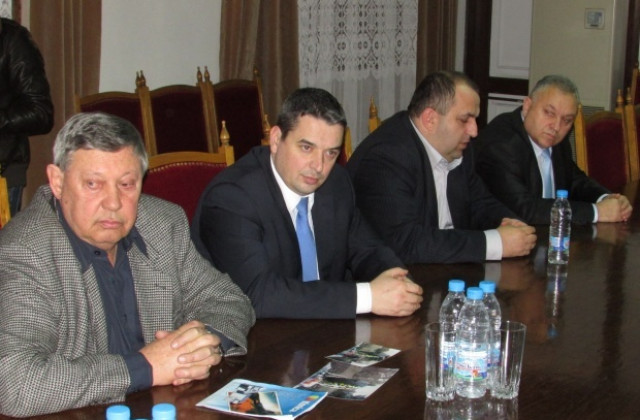 Дарителска сметка набира средства за паметник на Ат. Буров в Г. Оряховица