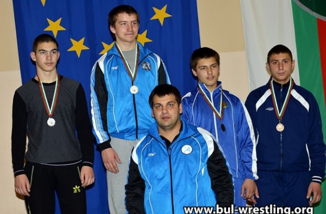 Нови таланти с медали за кюстендилската школа по борба