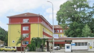 Работещи в болницата в Попово с декларация в подкрепа на