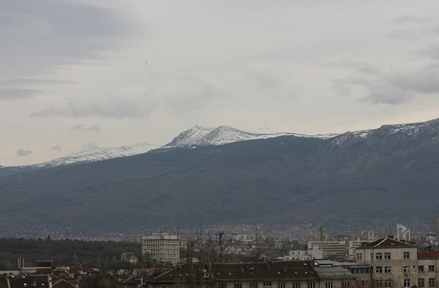 Облачността се разкъсва, валежите спират