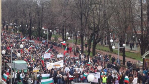 Кметът и протестиращи на среща ще разискват новия общински заем
