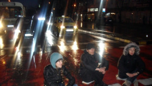 Протестът ден 18 Стотици варненци протестираха отново въпреки времето