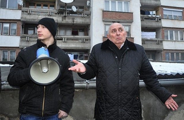 Малка победа на протеста в Разград: Водата няма да е 3 лева засега
