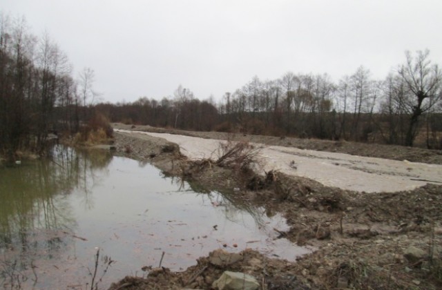 От Напоителни системи откриха нов критичен участък на река Бистрица