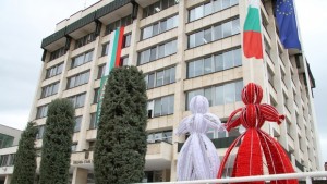Пижо и Пенда пред общината