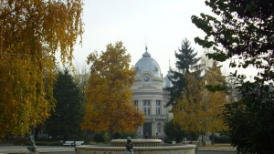 Справочници на 13 университета получени в Русенската библиотека