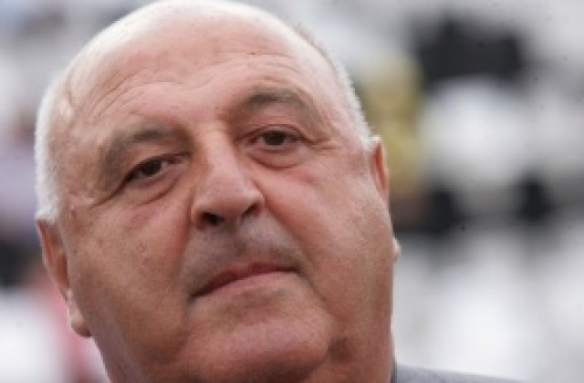 Венци Стефанов: Хората от „Орлов мост“ да ходят на „Иван Асен“