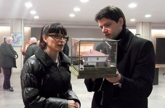 Oткриха изложба „Български възрожденски къщи”