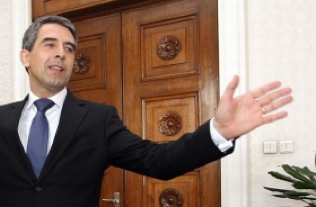 Президентът гарантира стабилността на България пред посланиците от ЕС и НАТО