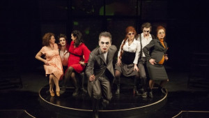 Бременни нахлуват в Театъра