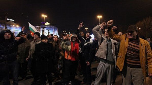 Протестиращи раздадоха от пицата на Дянков