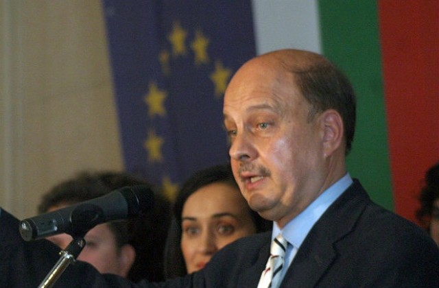 Мажоритарният избор ще стимулира търсенето на личности, не на послушковци