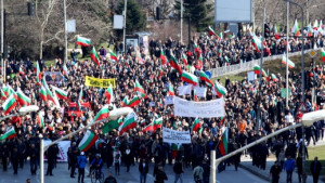 Протестът във Варна ден 22 Десетки хиляди въстанаха срещу кмета