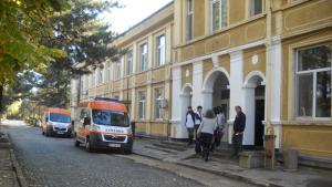 Лекари от филиала в Оряхово За нас се сеща само