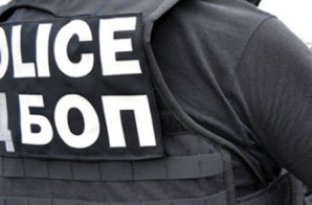 Антимафиоти задържаха лихвар