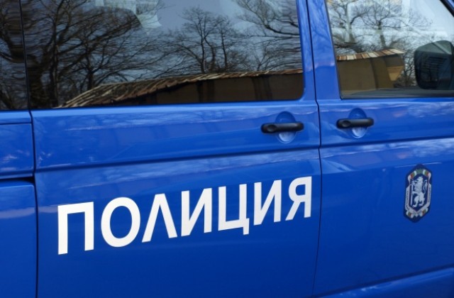 Издирват мъж за грабеж на гъркиня