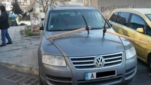 Кирки обезобразиха Туарег